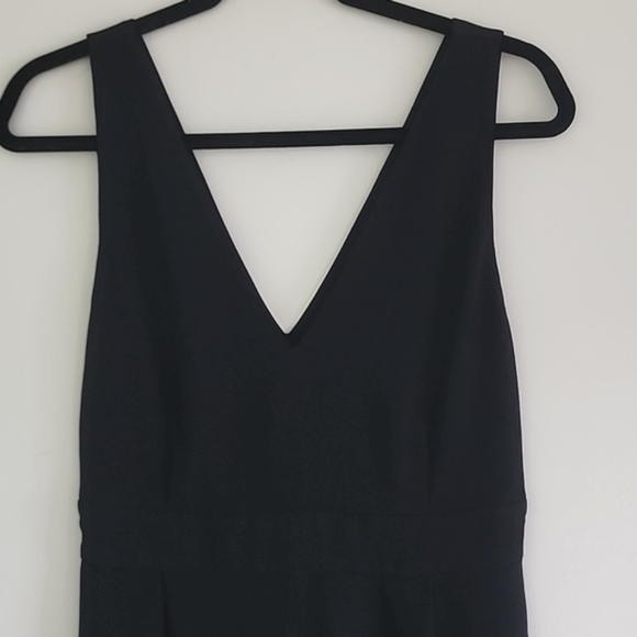 Frank & Oak Flowy Wide Leg V Neck Jumpsuit - Picture 4 of 9